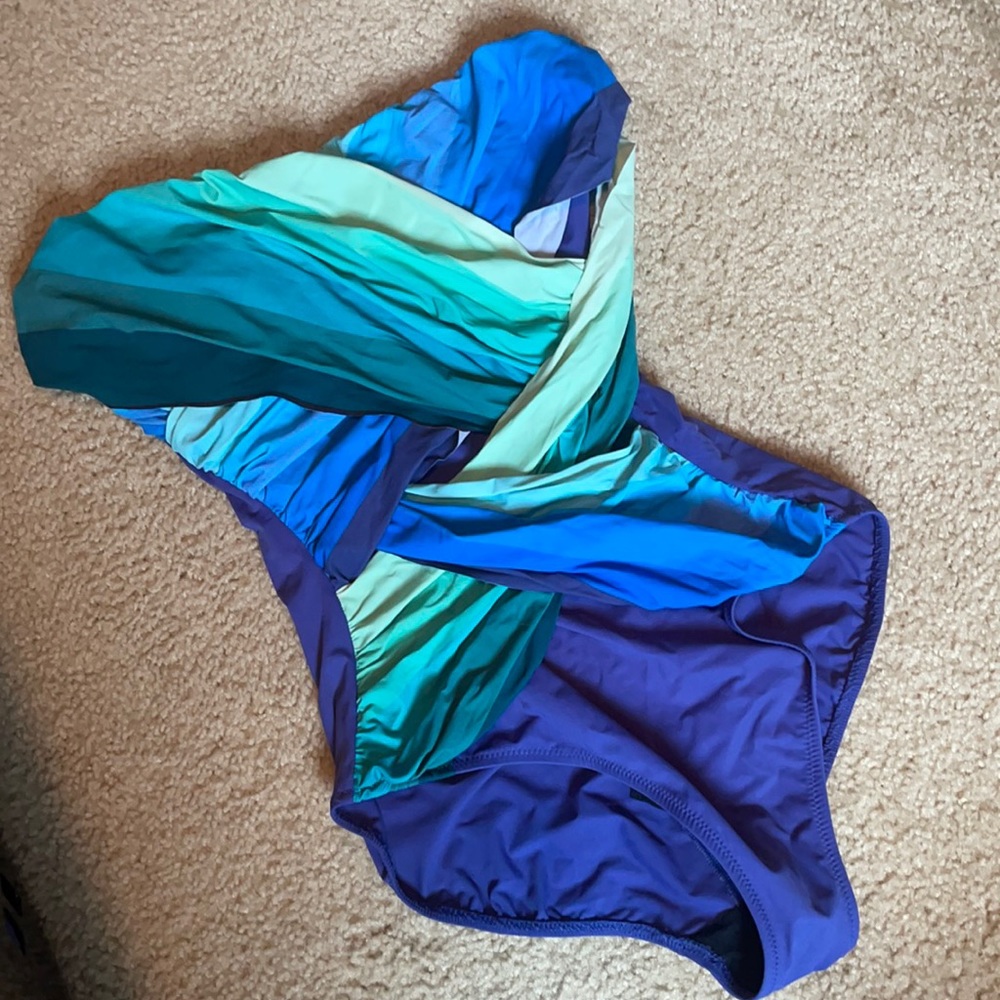 Gottex strapless swimsuit